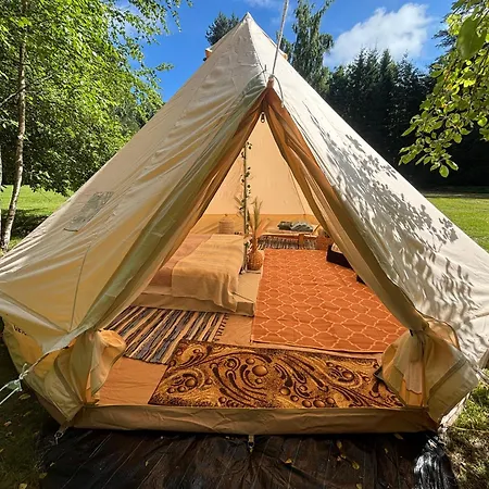 Lahemaa Nature Glamping - Kuma Οργανωμένο κάμπινγκ Vihasoo
