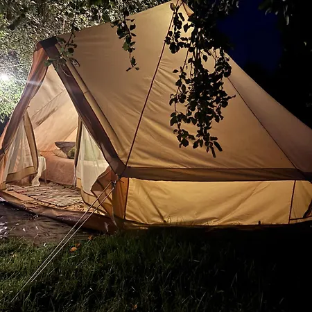 Lahemaa Nature Glamping - Kuma Οργανωμένο κάμπινγκ Vihasoo